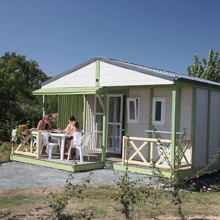 Camping Des Rulieres Hotel Saint-Valérien Cameră foto